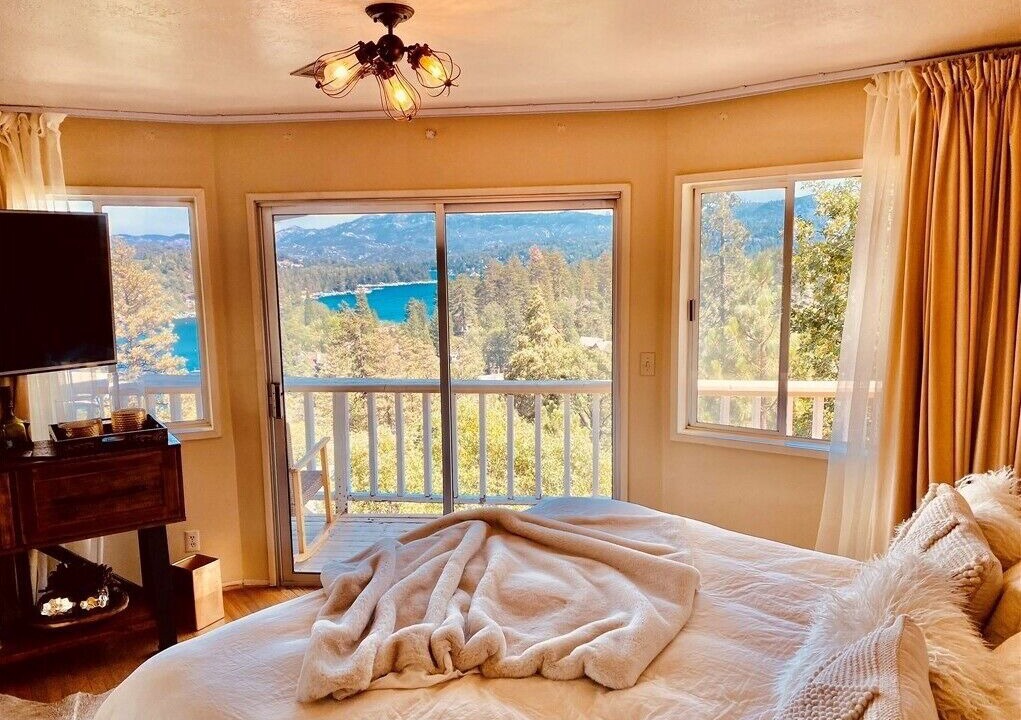 Photo of Others in Lake Arrowhead