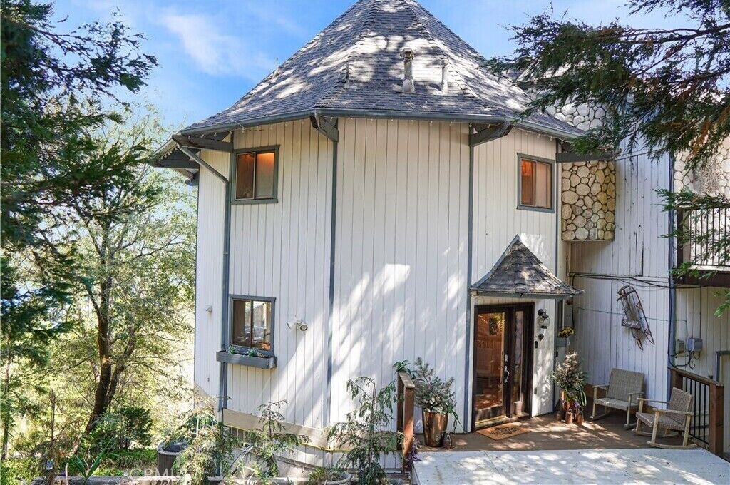 Photo of Outdoor in Lake Arrowhead