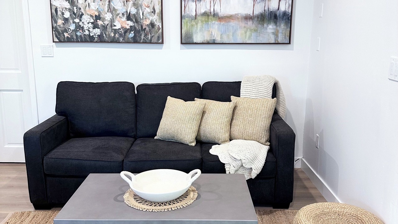 Photo of Livingroom in Granada Hills South