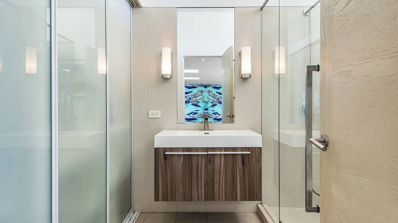 Photo of Bathroom in Pacific Palisades