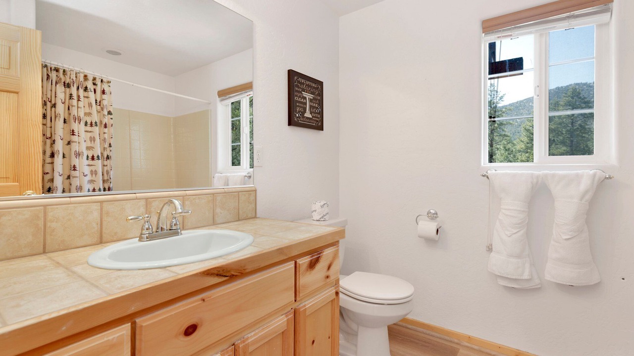 Photo of Bathroom in Whispering Forest