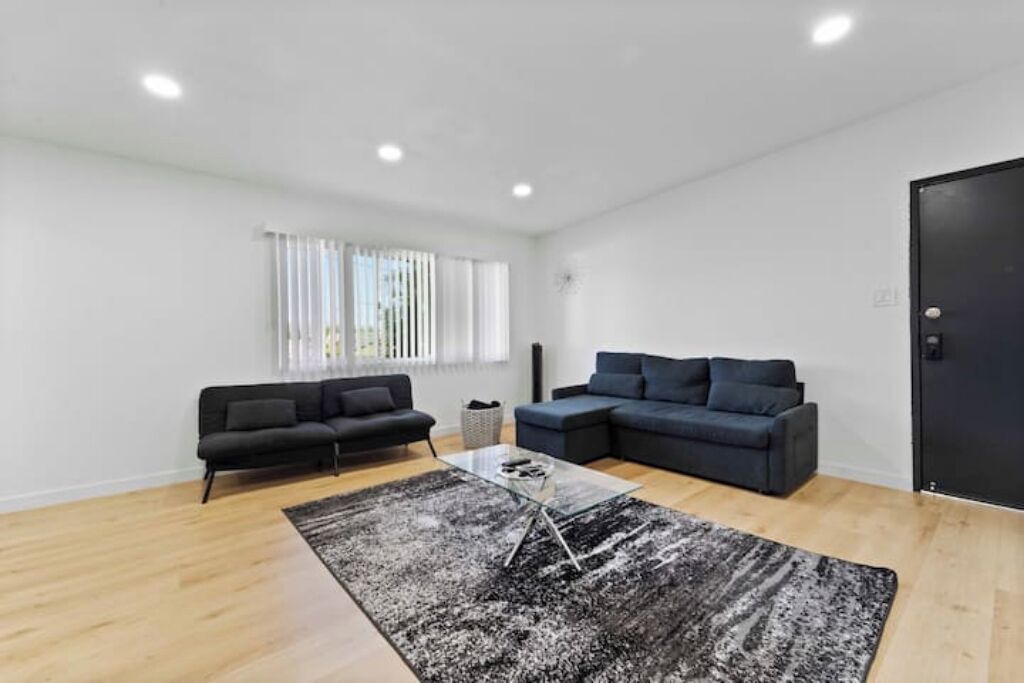 Photo of Livingroom in Norwalk