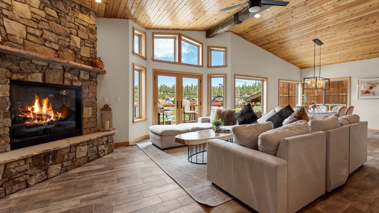 Photo of Livingroom in Boulder Bay