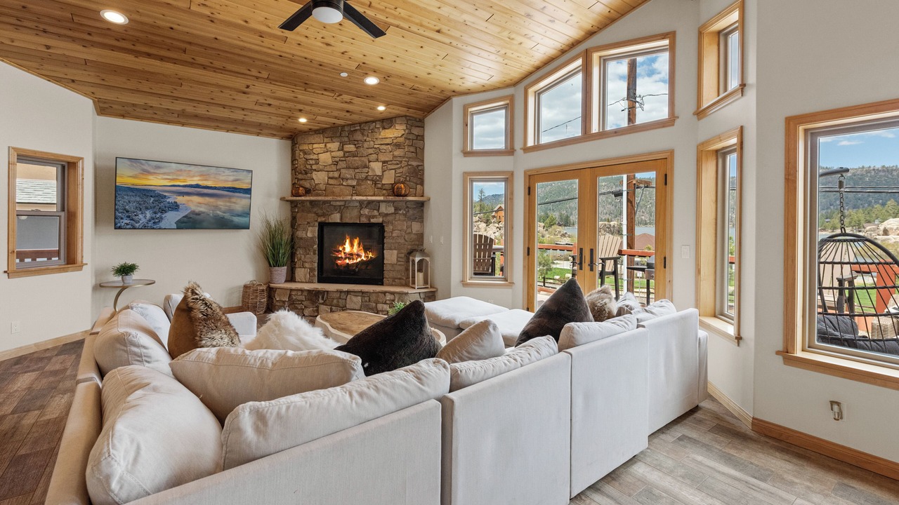 Photo of Livingroom in Boulder Bay