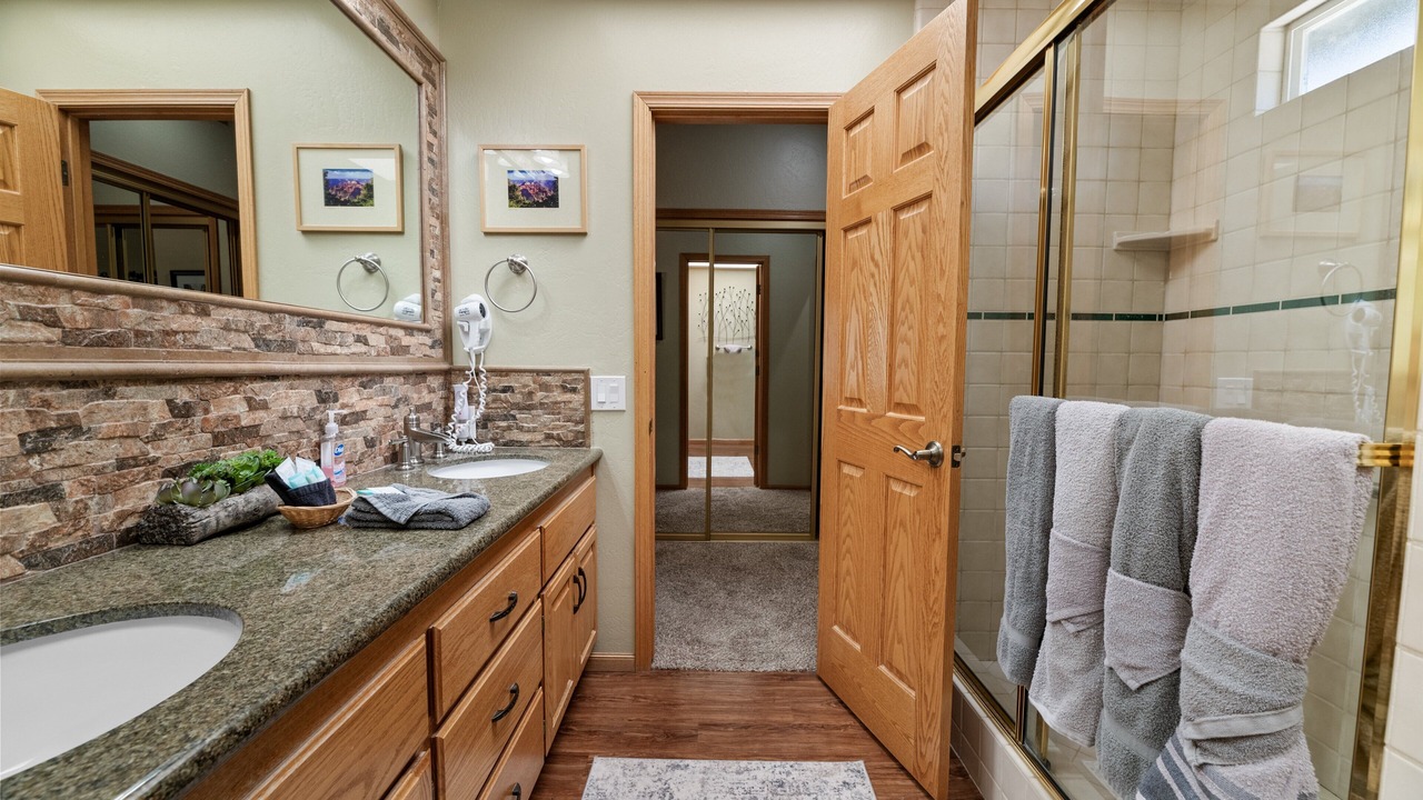 Photo of Bathroom in Eagle Mountain Estates