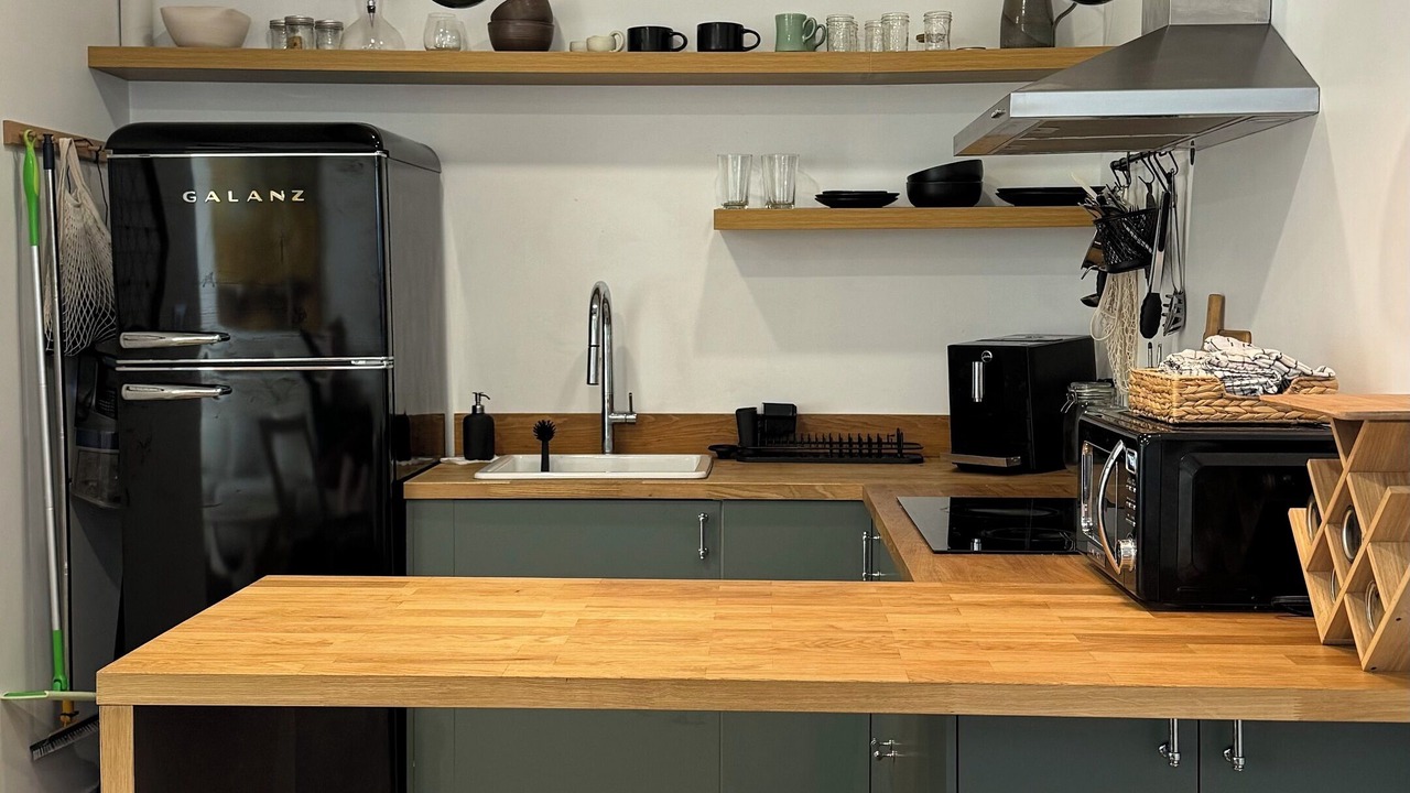 Photo of Kitchen in Mid-Wilshire