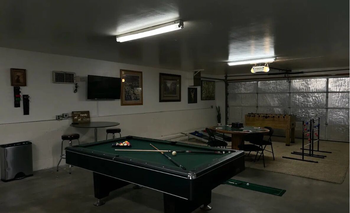 Photo of Bedroom in Kernville
