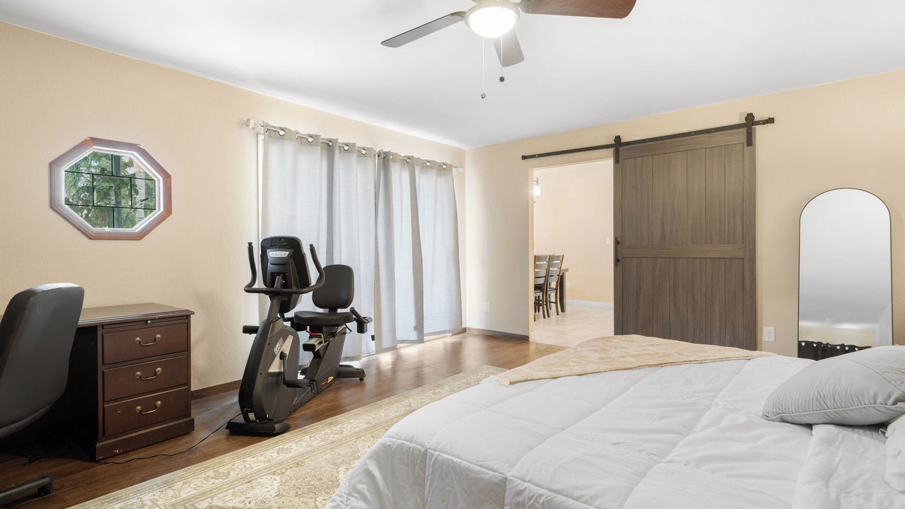 Photo of Bedroom in Pumpkin Center