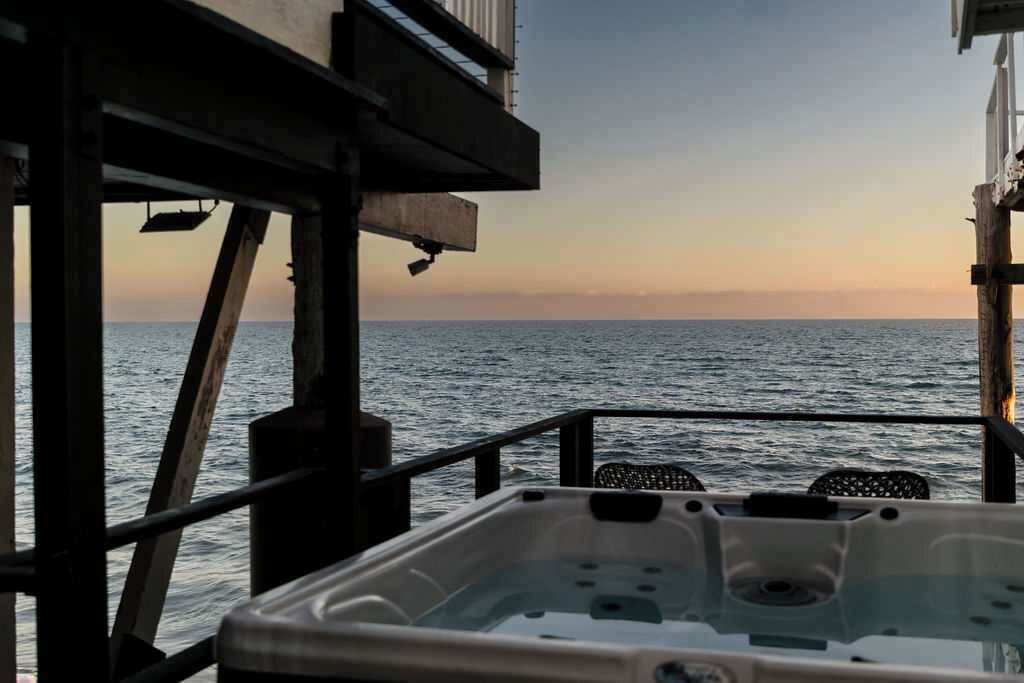 Photo of Patio Balcony in Eastern Malibu