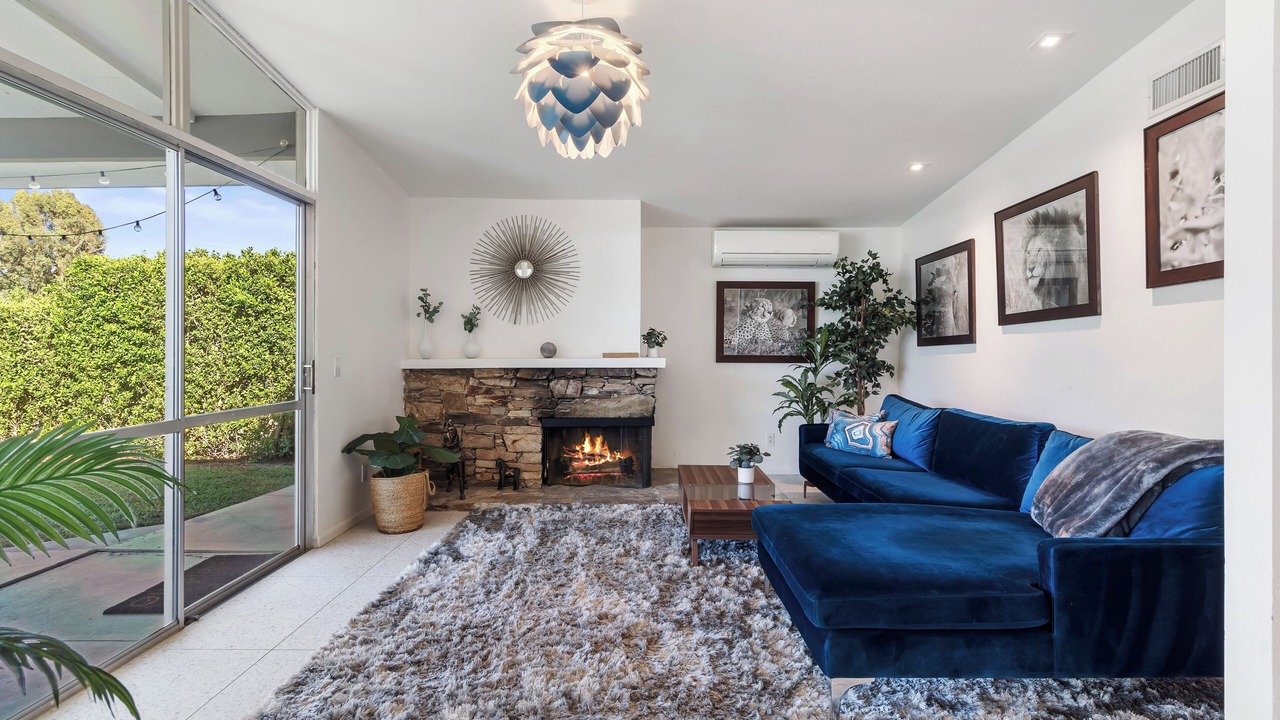 Photo of Livingroom in Palm Desert