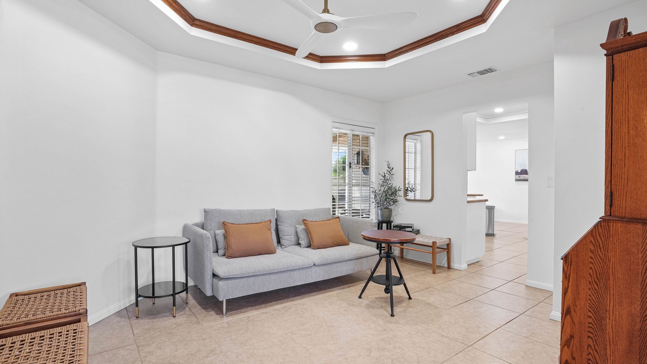 Photo of Livingroom in Southeast Anaheim