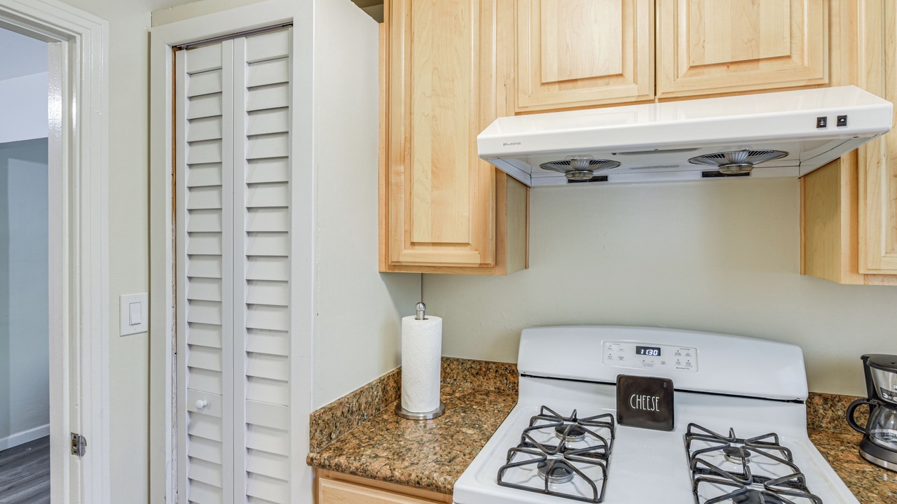 Photo of Kitchen in Newhall
