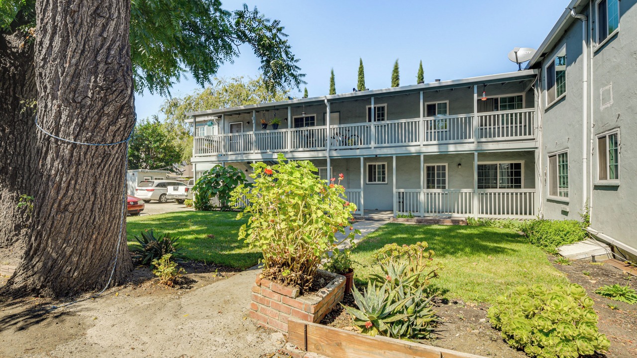 Photo of Outdoor in Newhall