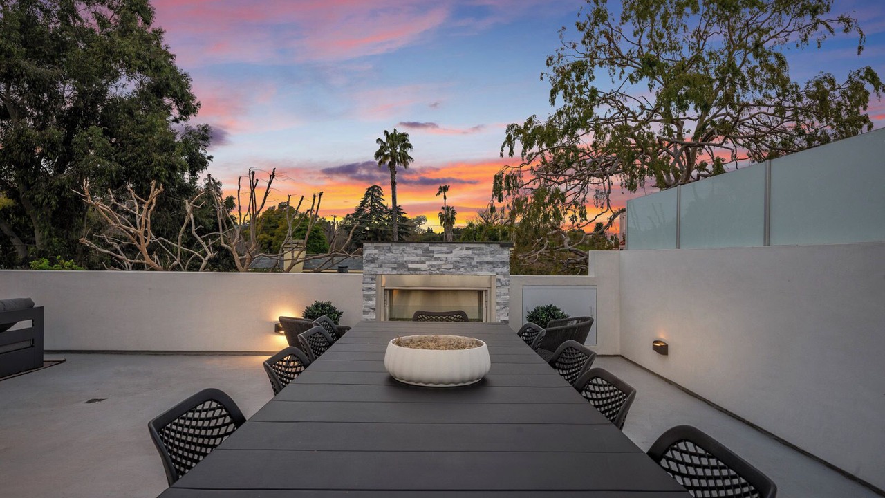 Photo of Outdoor in Sherman Oaks