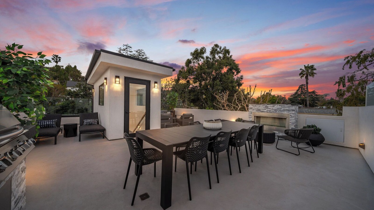 Photo of Outdoor in Sherman Oaks