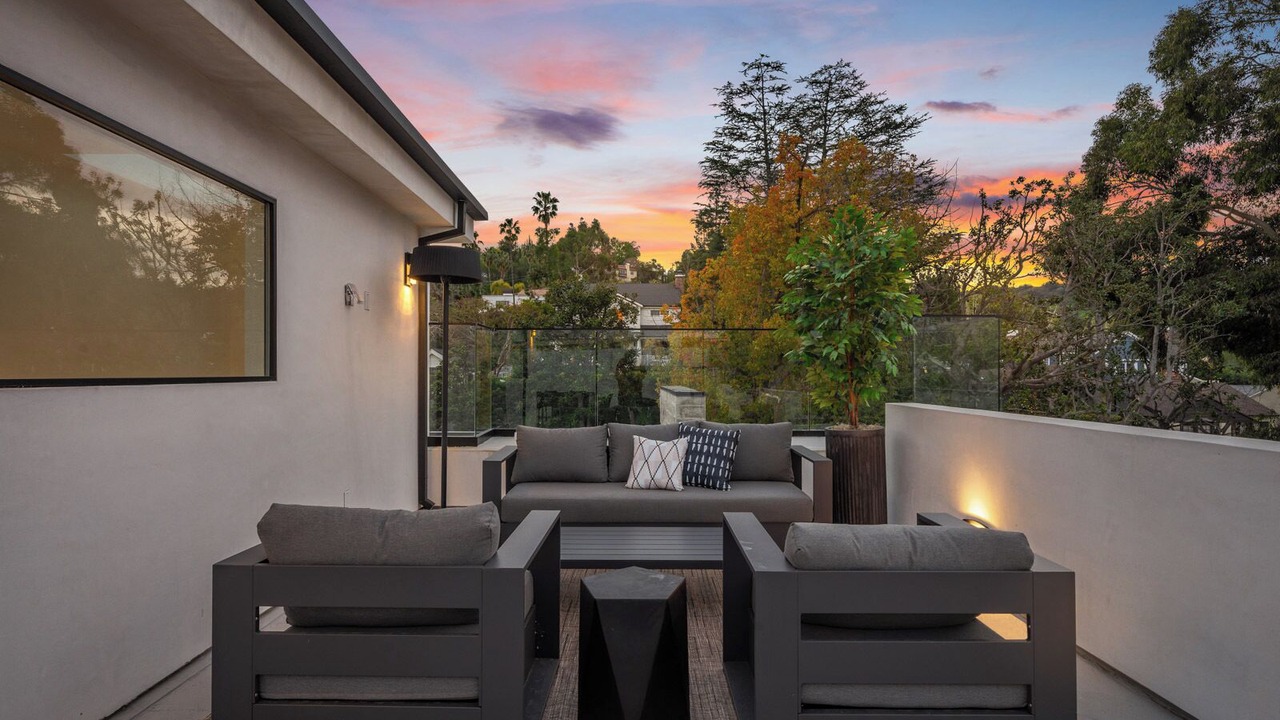 Photo of Patio Balcony in Sherman Oaks