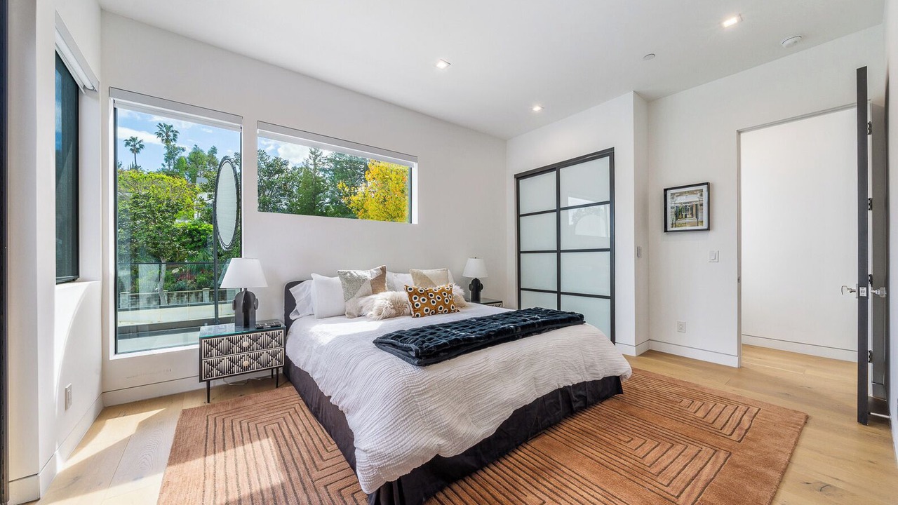 Photo of Bedroom in Sherman Oaks