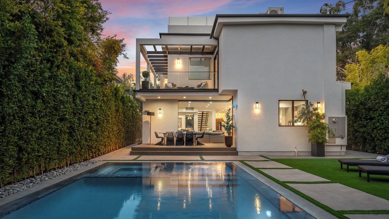 Photo of Outdoor in Sherman Oaks