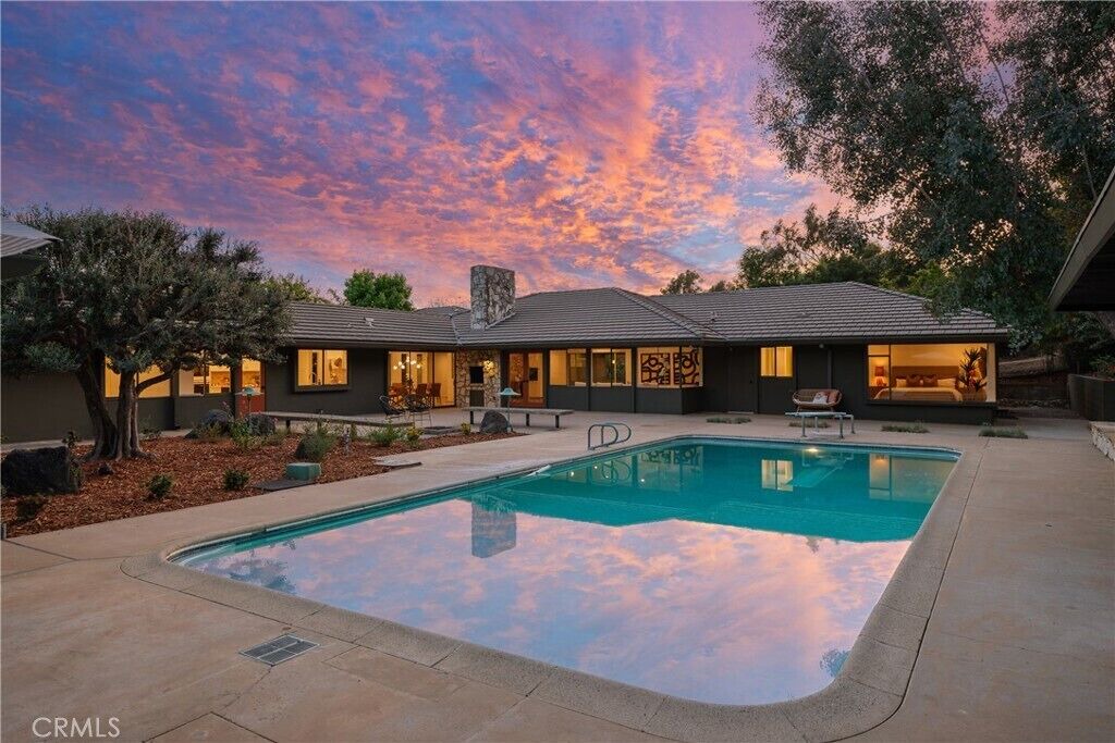 Photo of Outdoor in Altadena