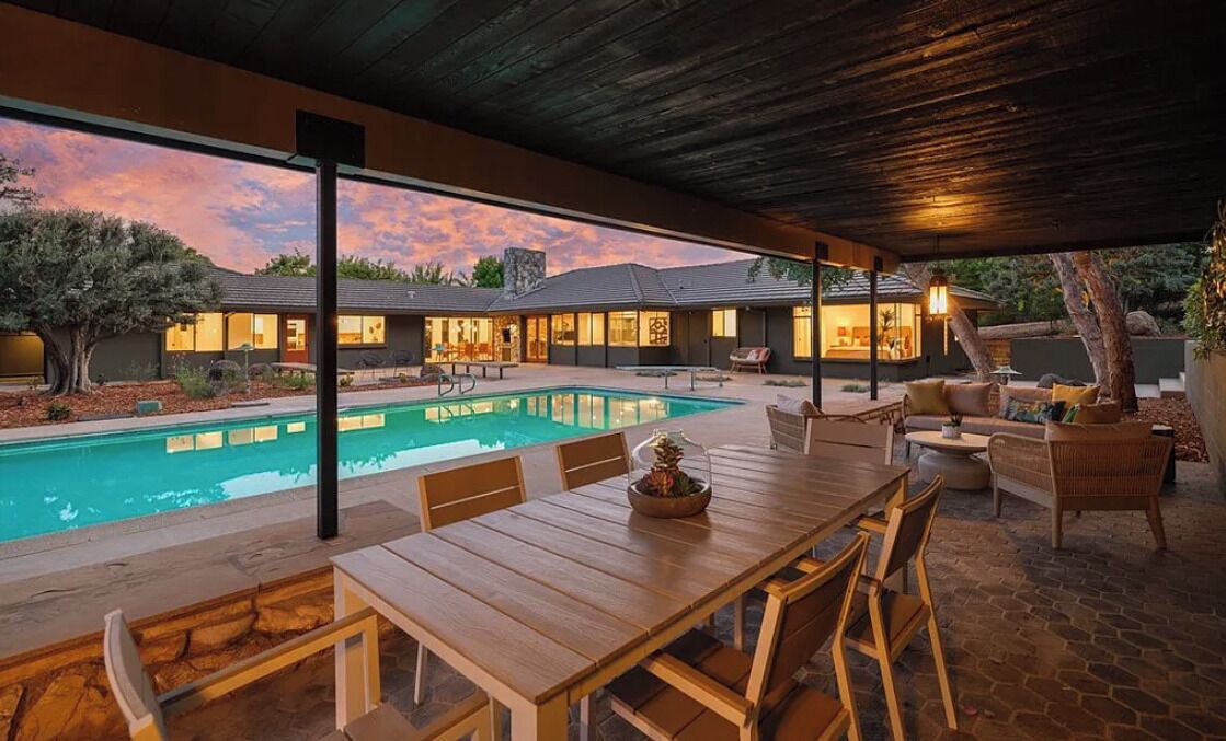 Photo of Outdoor in Altadena