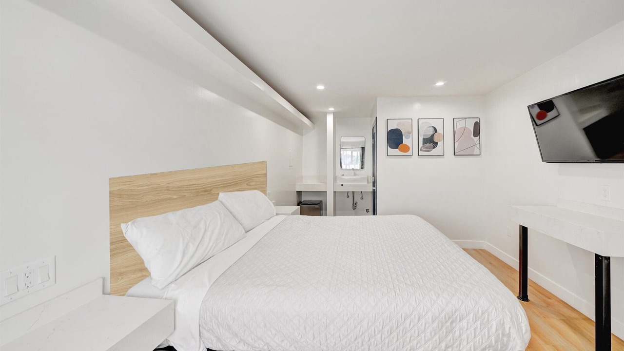 Photo of Bedroom in Bell