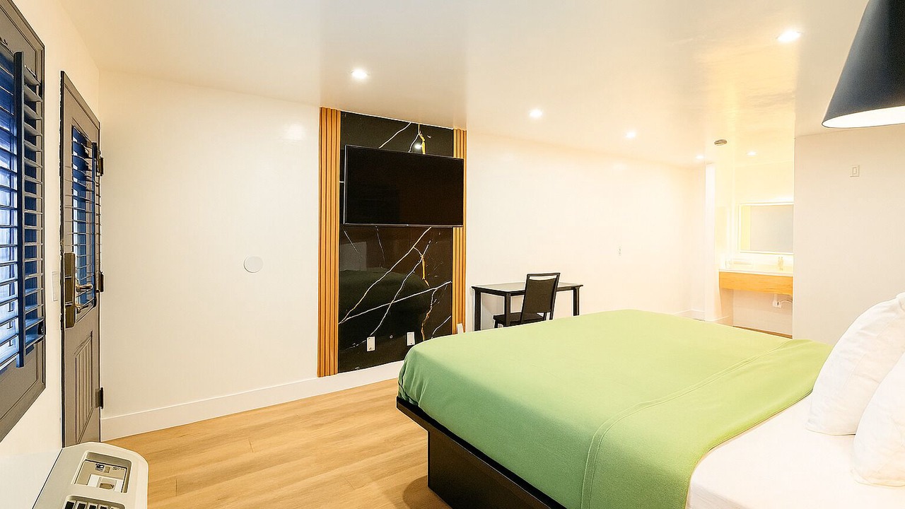 Photo of Bedroom in Azusa