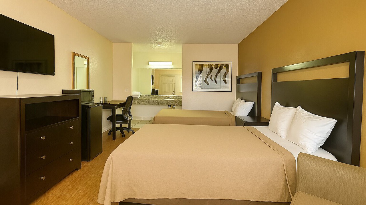 Photo of Bedroom in Azusa