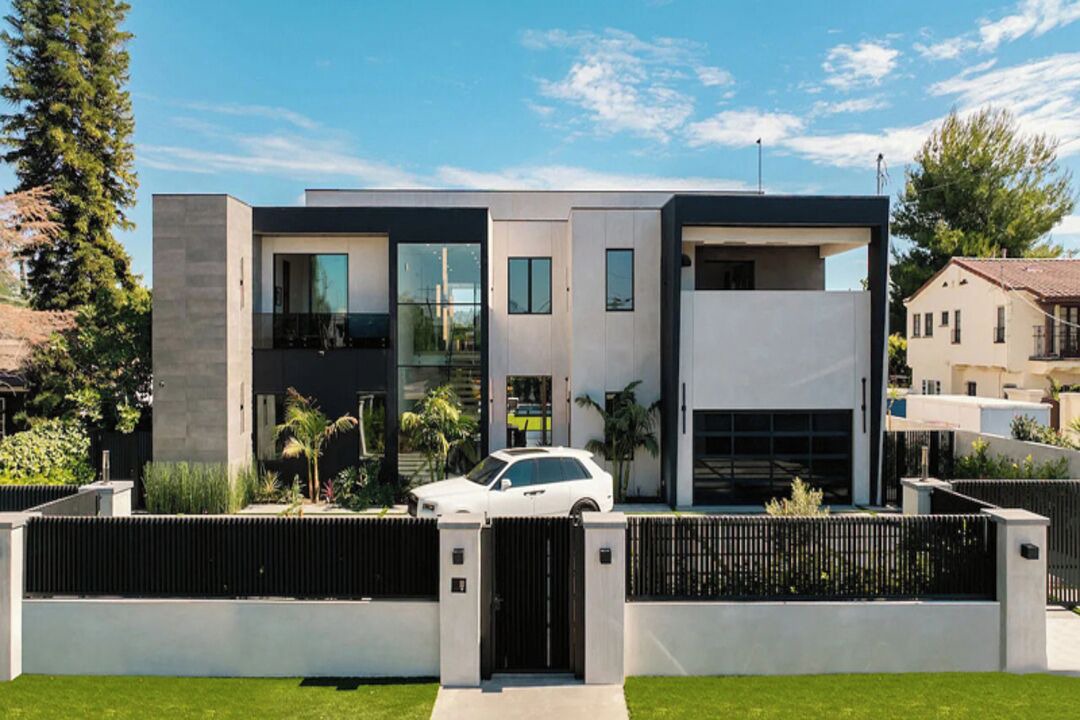 Photo of Outdoor in Sherman Oaks