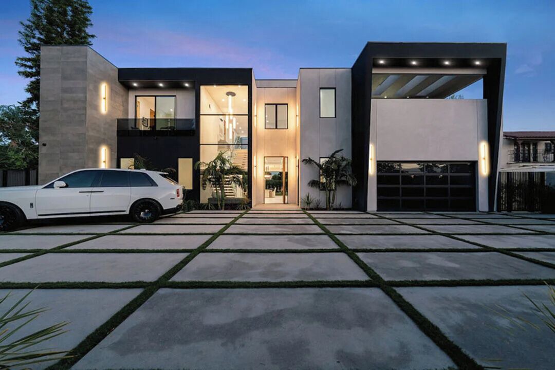 Photo of Outdoor in Sherman Oaks