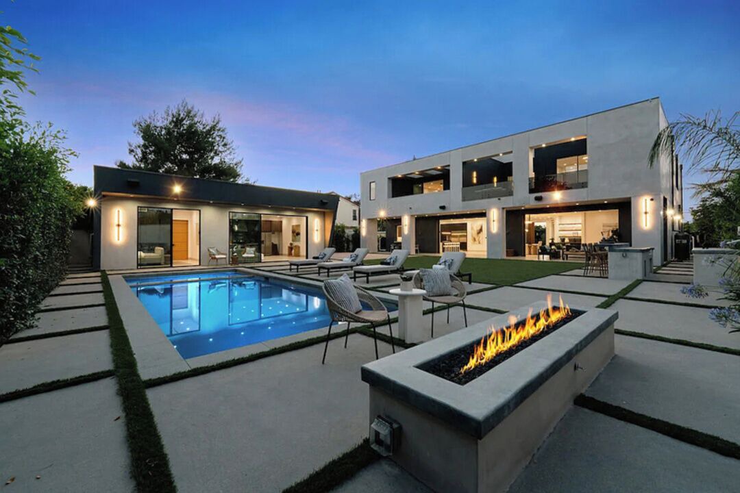 Photo of Outdoor in Sherman Oaks