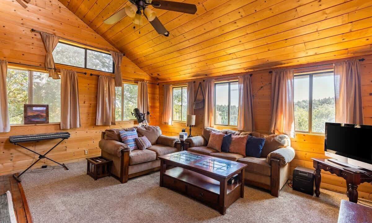 Photo of Livingroom in Pauma Valley