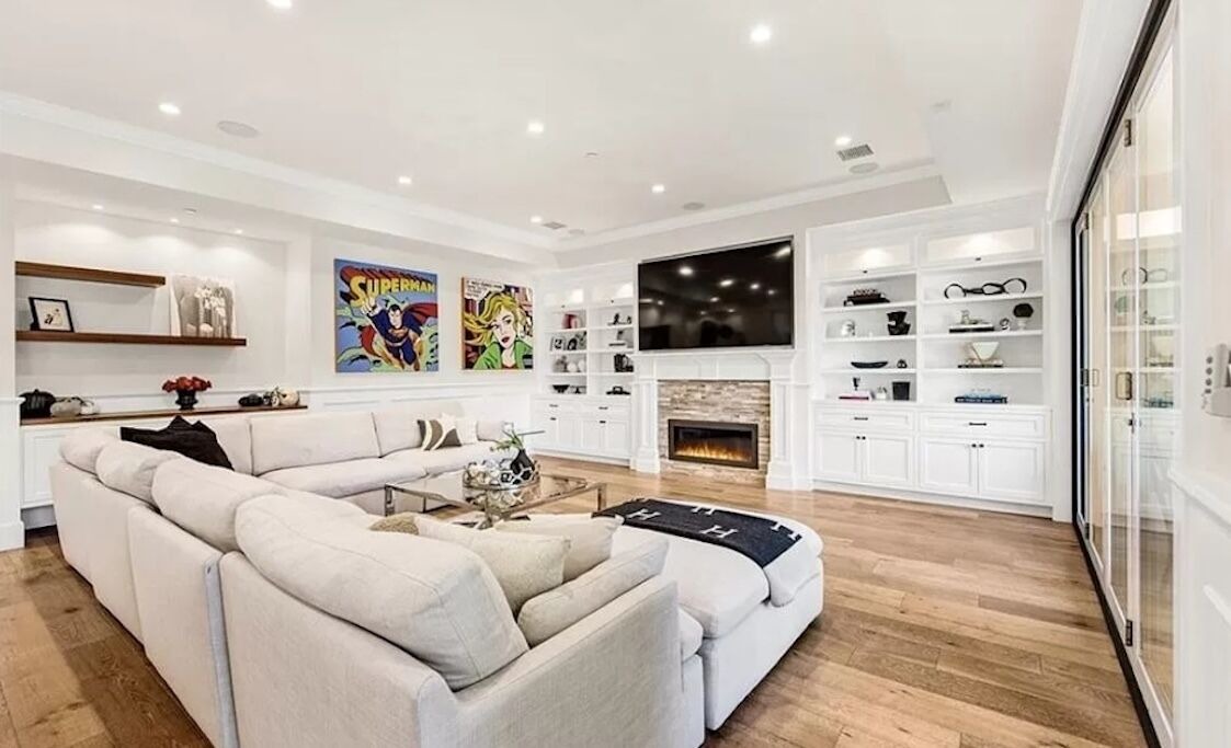Photo of Livingroom in Valley Village