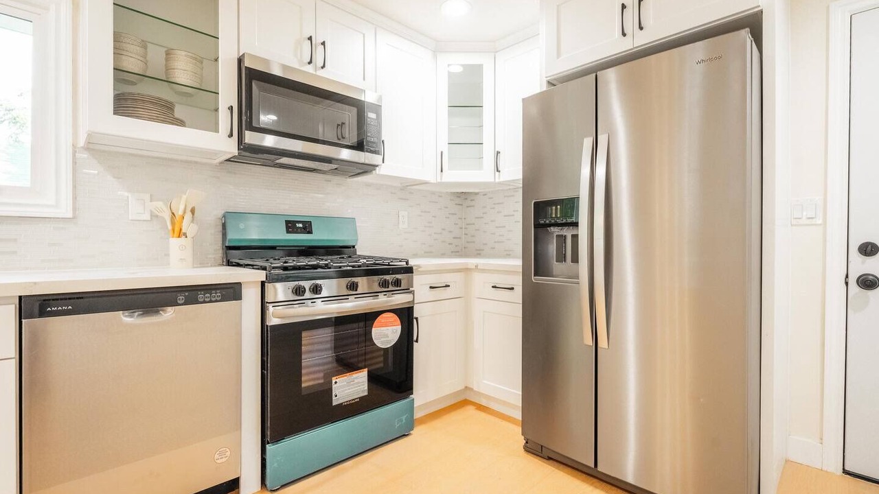 Photo of Kitchen in Altadena