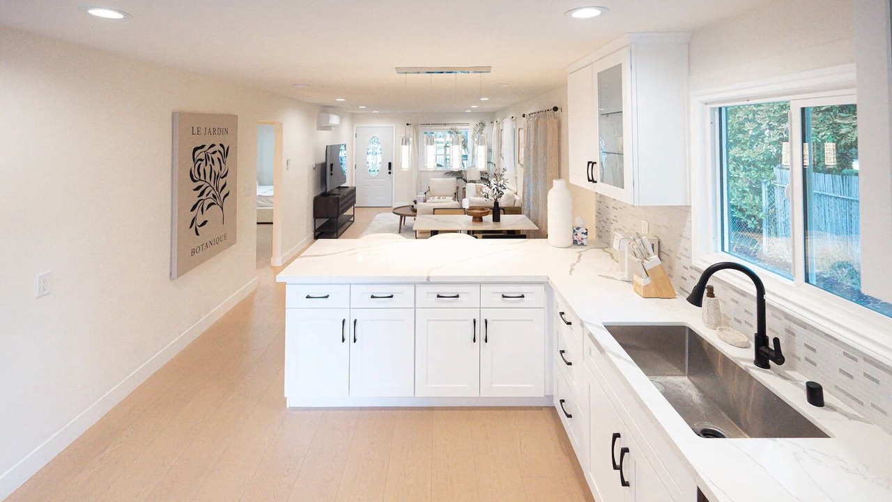 Photo of Kitchen in Altadena