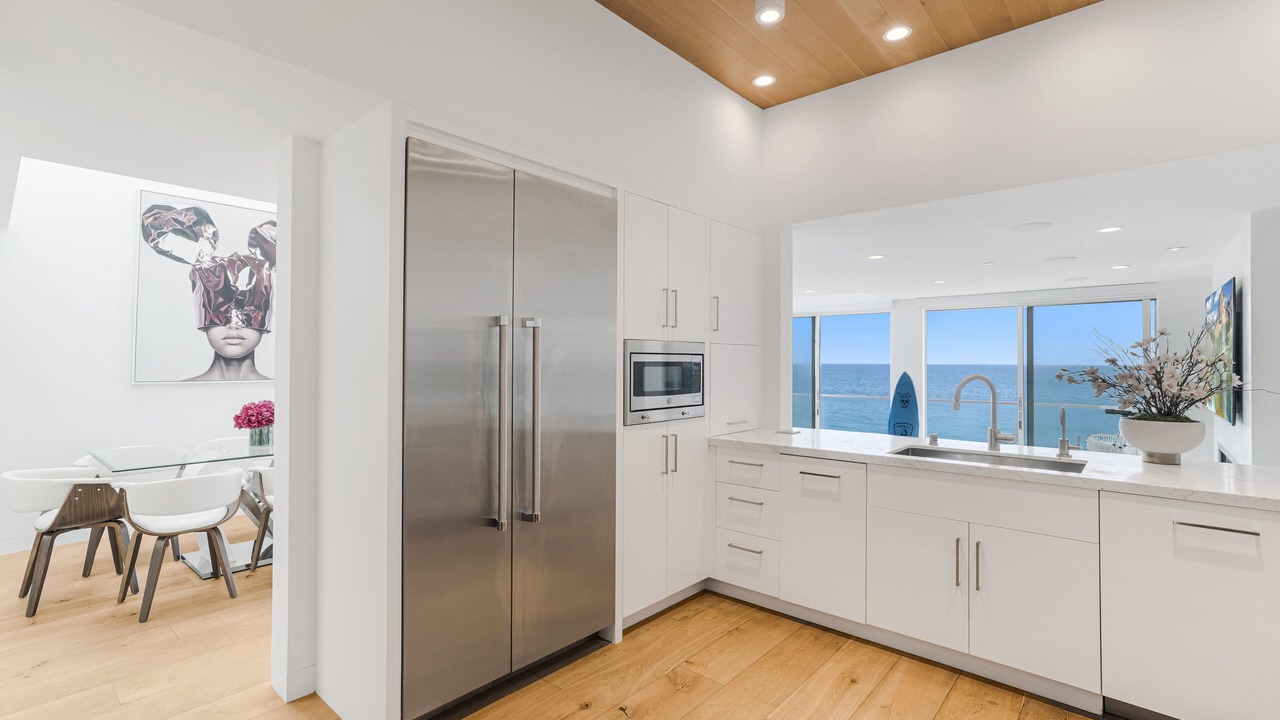 Photo of Kitchen in Eastern Malibu