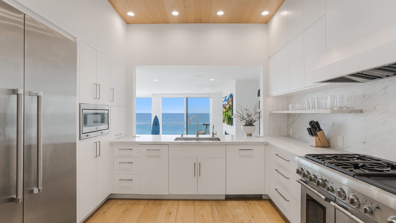 Photo of Kitchen in Eastern Malibu