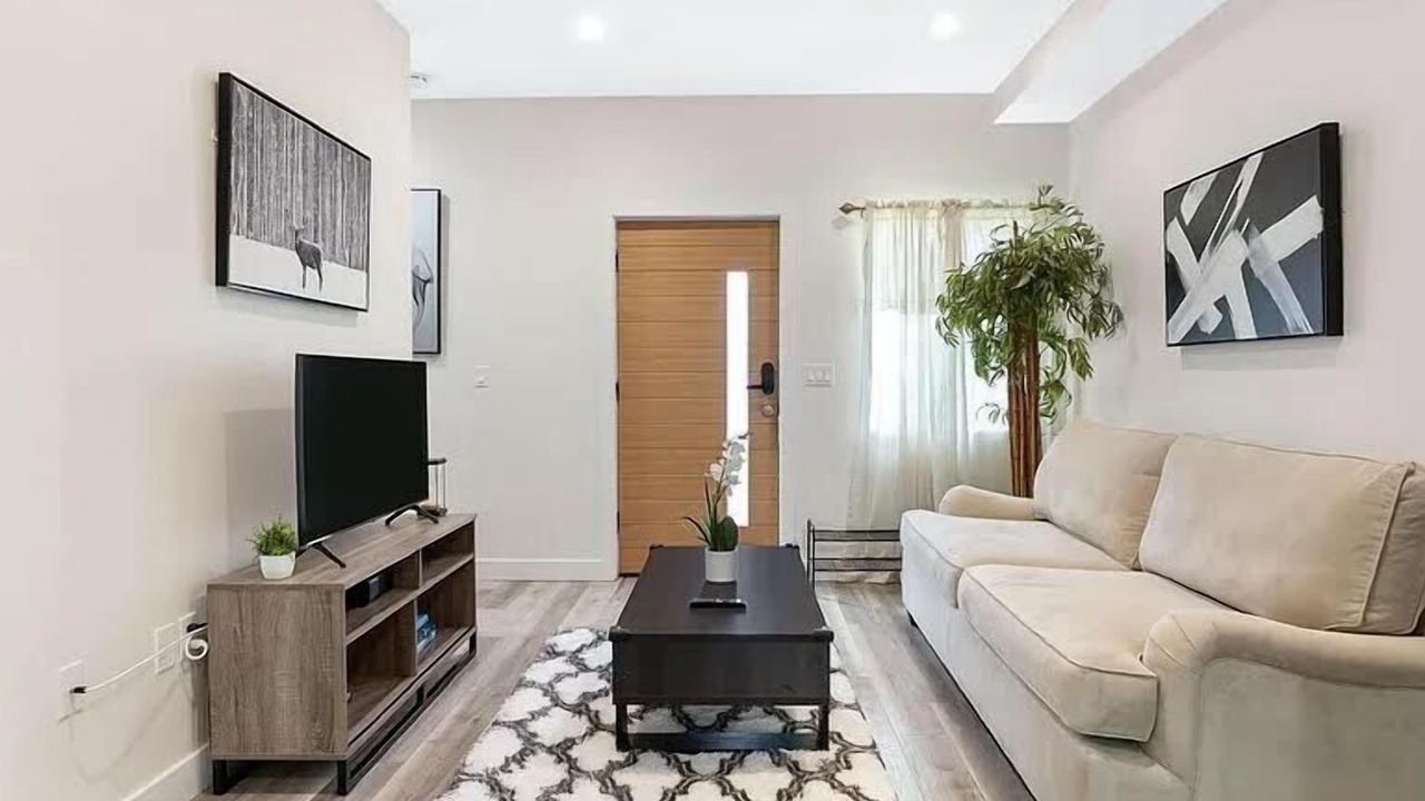 Photo of Livingroom in East Hollywood