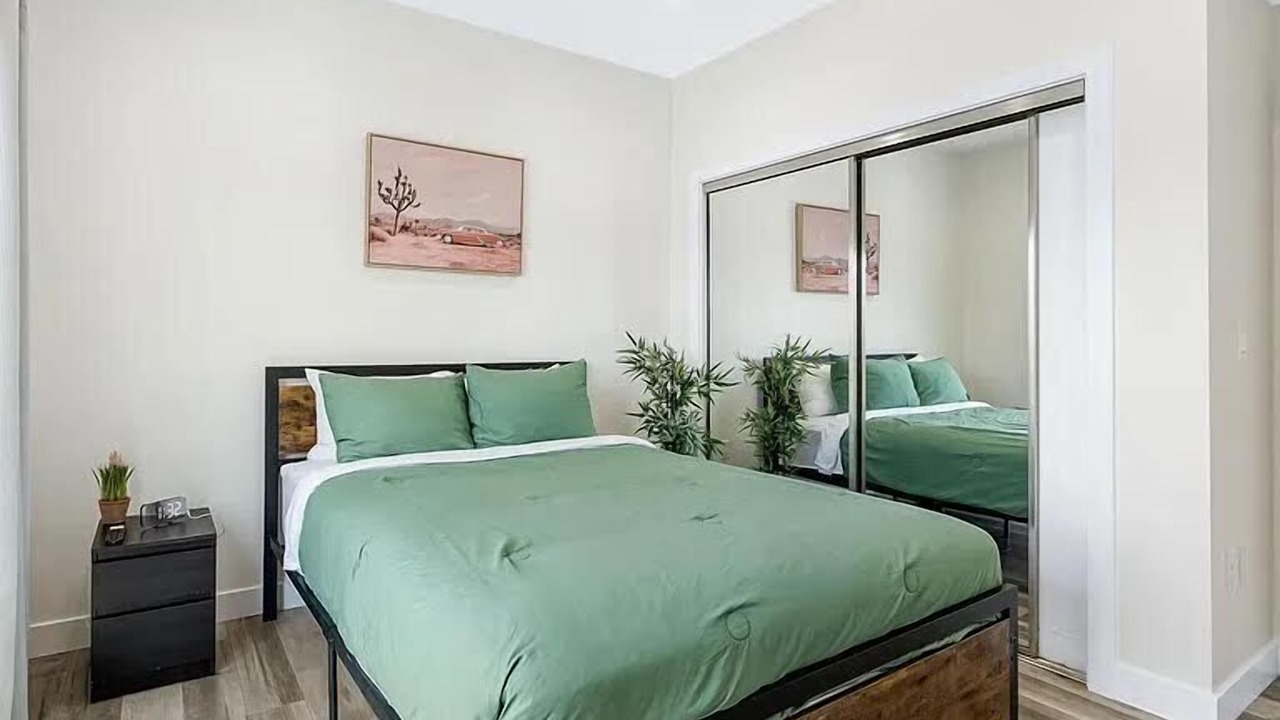 Photo of Bedroom in East Hollywood