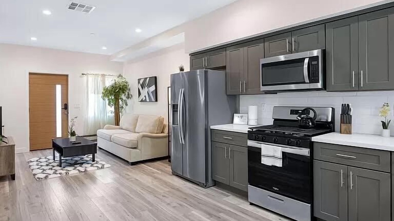 Photo of Livingroom in East Hollywood