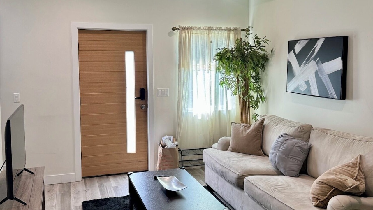 Photo of Livingroom in East Hollywood