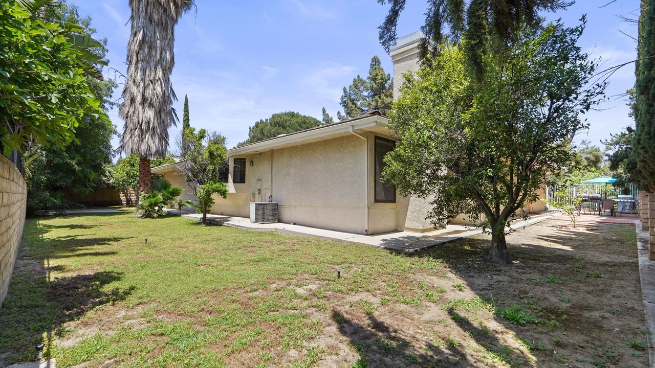 Photo of Outdoor in Porter Ranch