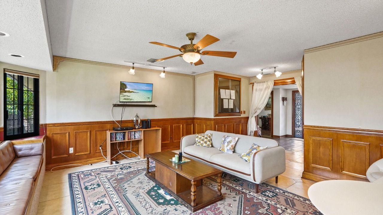 Photo of Livingroom in Porter Ranch