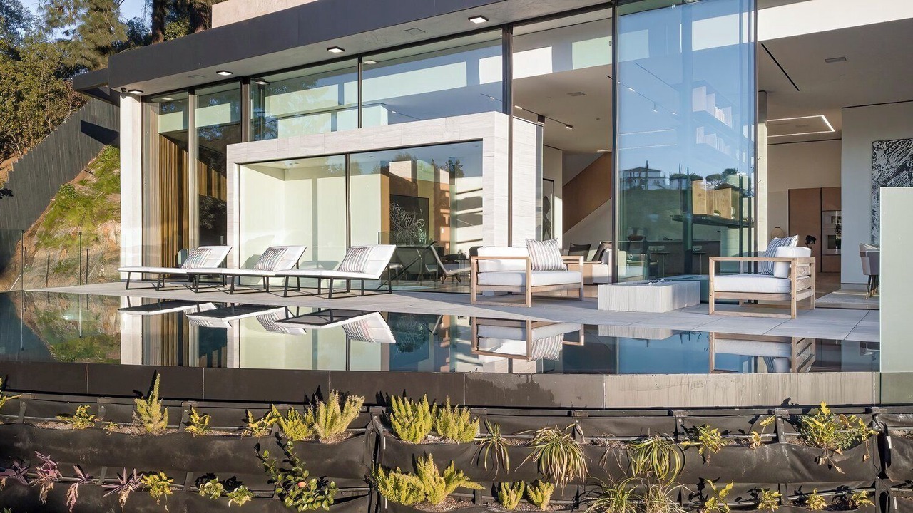 Photo of Outdoor in Beverly Hills