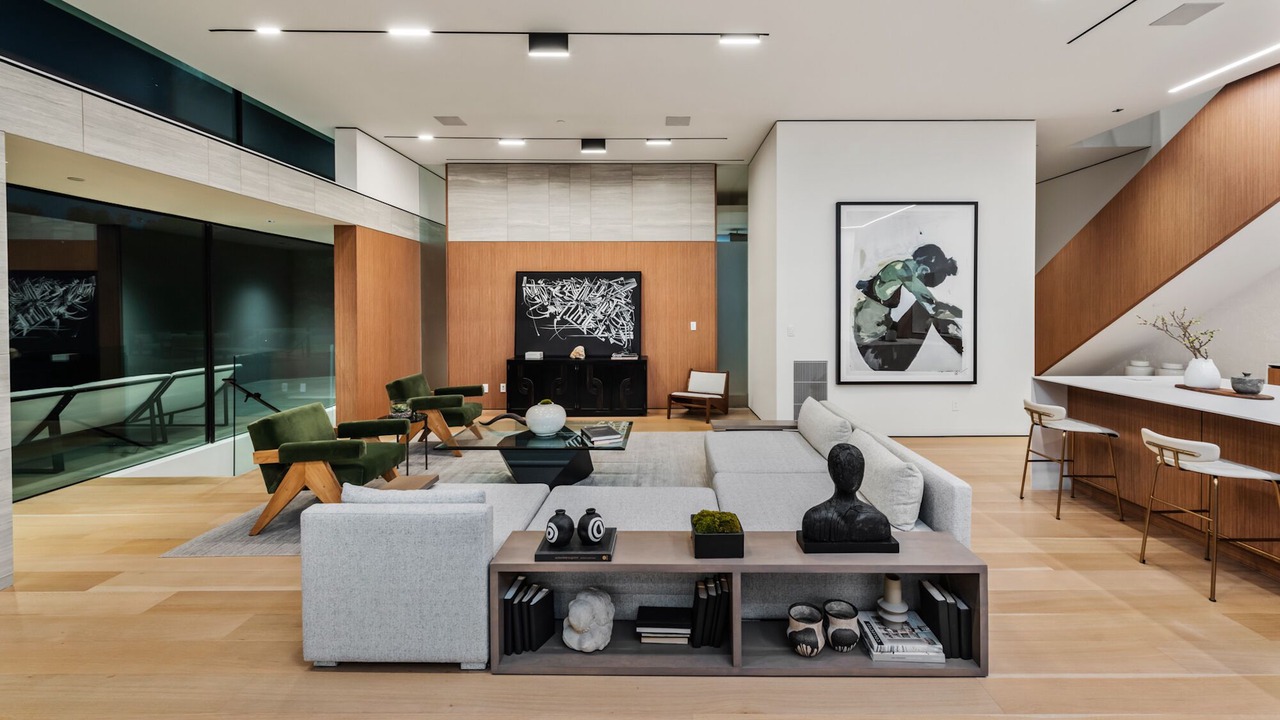 Photo of Livingroom in Beverly Hills