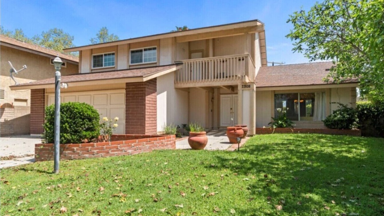 Photo of Outdoor in Canoga Park