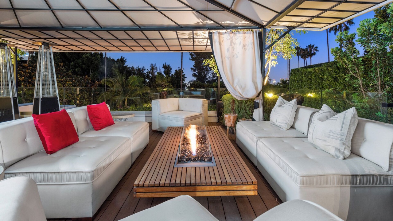 Photo of Outdoor in Beverly Hills