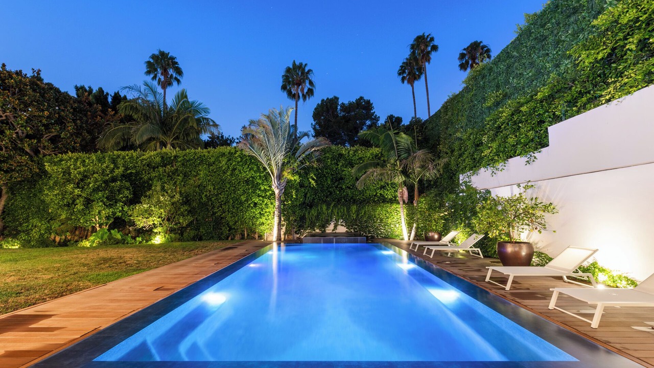 Photo of Outdoor in Beverly Hills