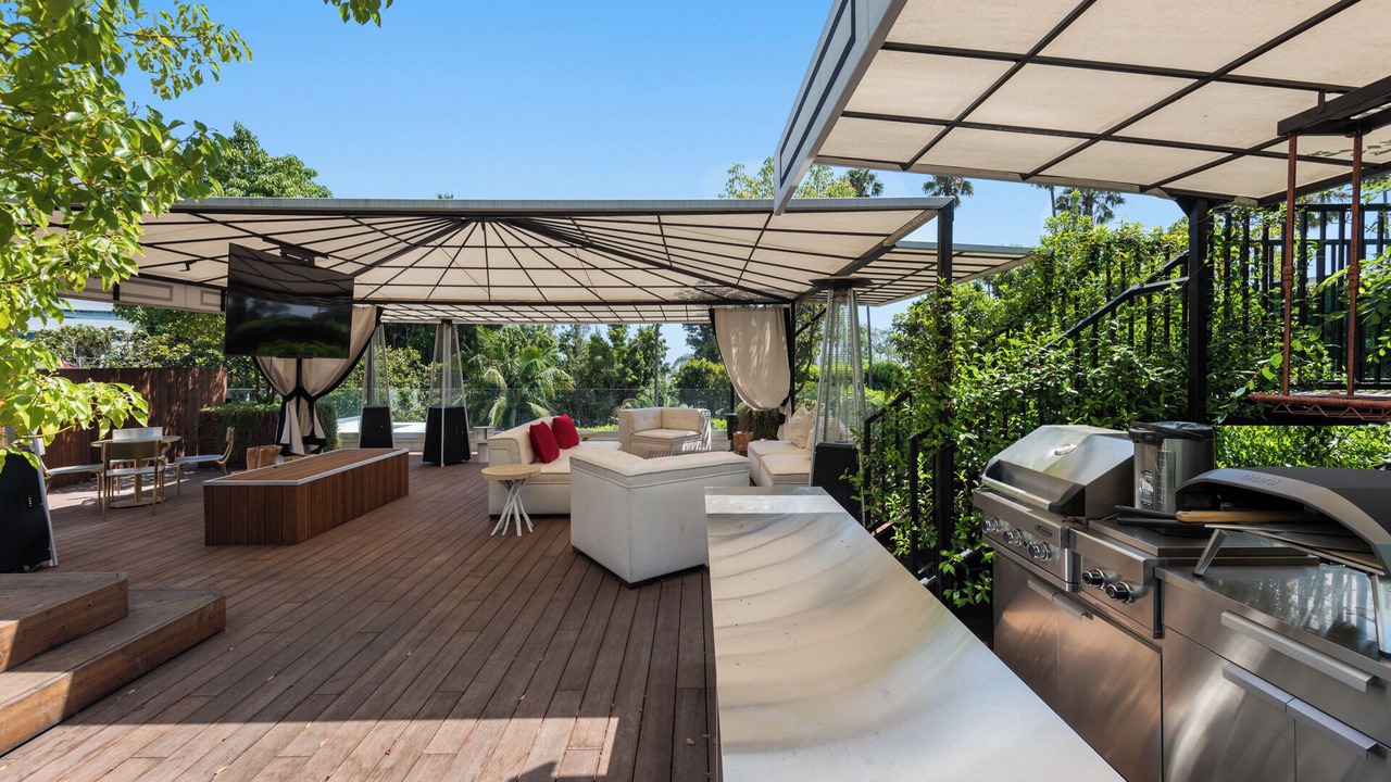 Photo of Outdoor in Beverly Hills