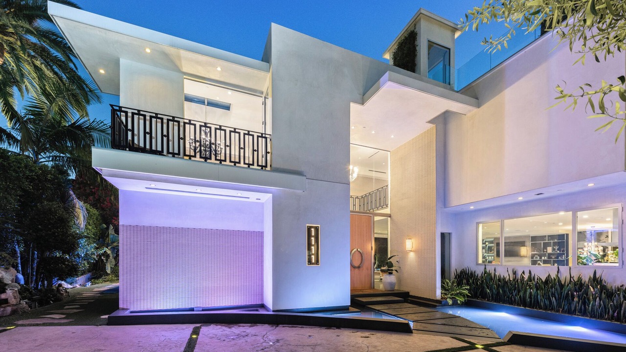 Photo of Outdoor in Beverly Hills