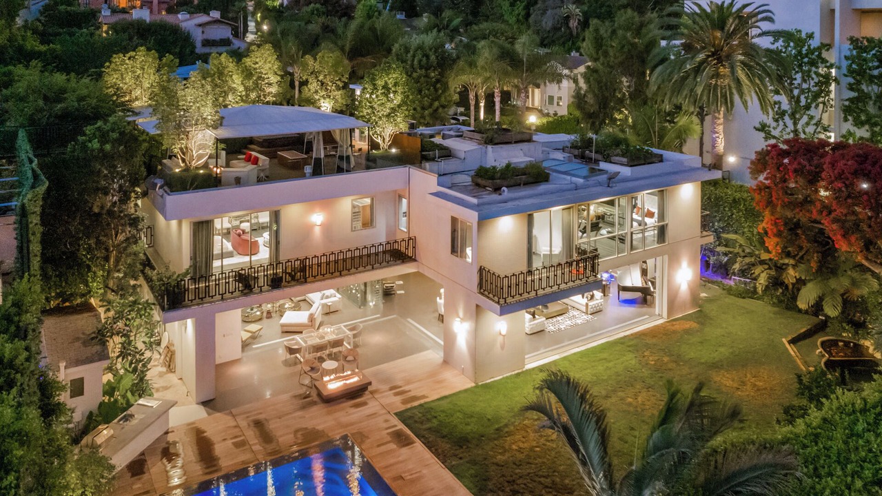 Photo of Outdoor in Beverly Hills